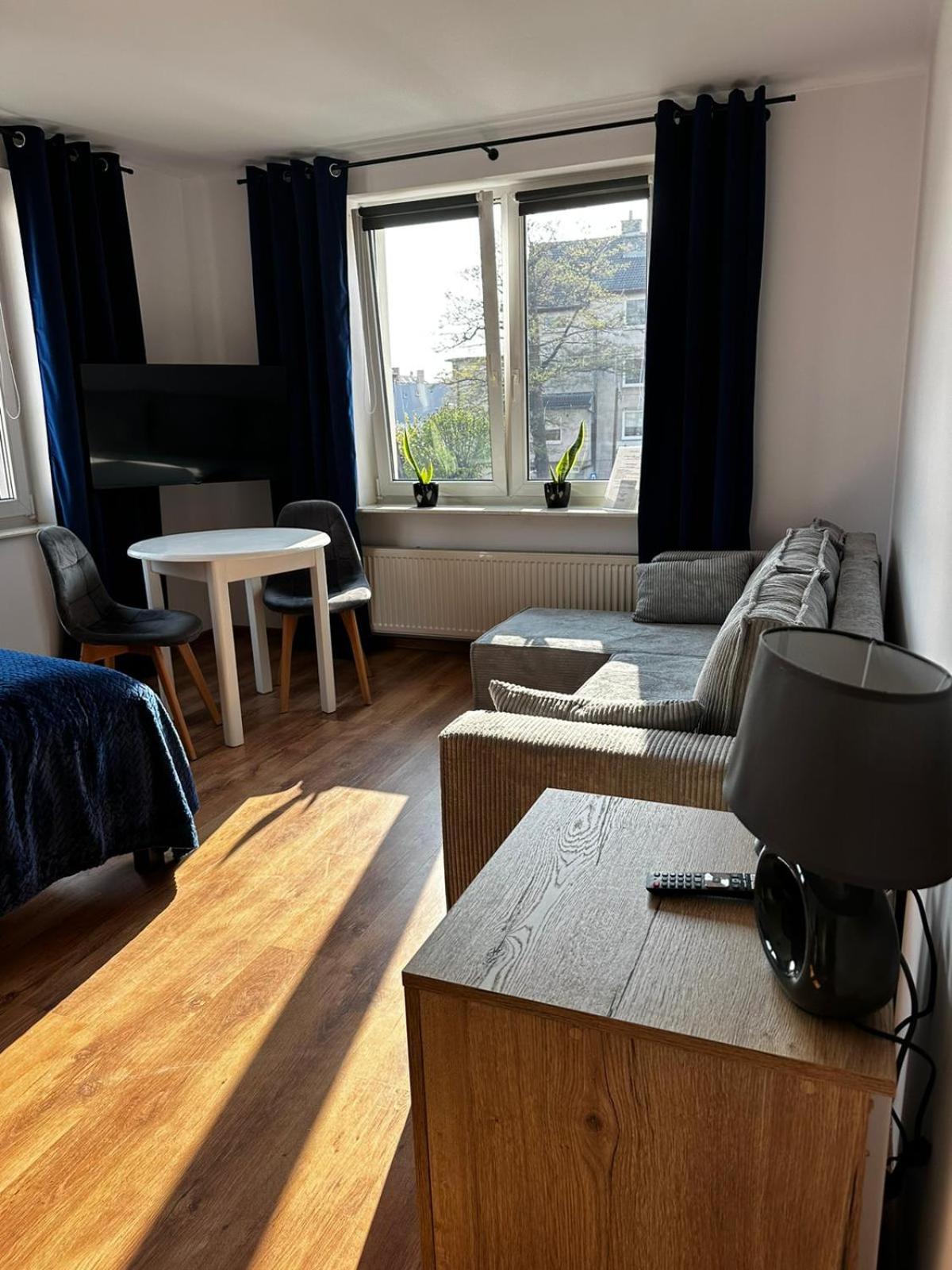 Pokoje Goscinne Nad Morzem Leba Exteriér fotografie